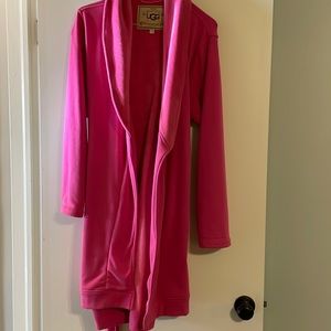 LIKE NEW - UGG Robe